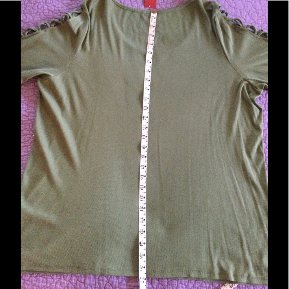 NWT Avenue Short Sleeve Tee - Picture 3 of 6